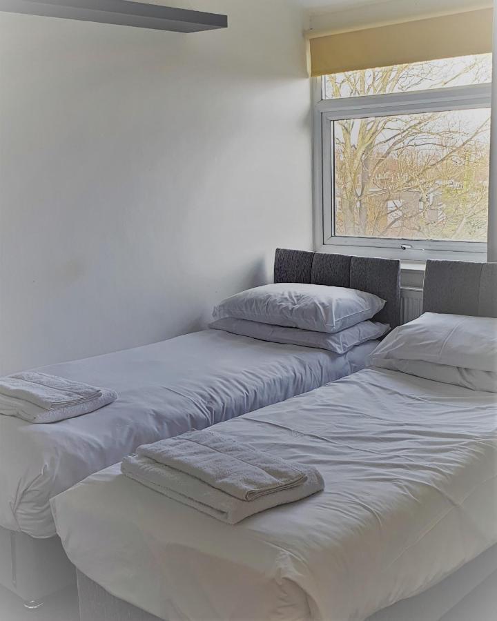 Swindon Old Town Duplex - Entercloud9Sa Apartment Bagian luar foto