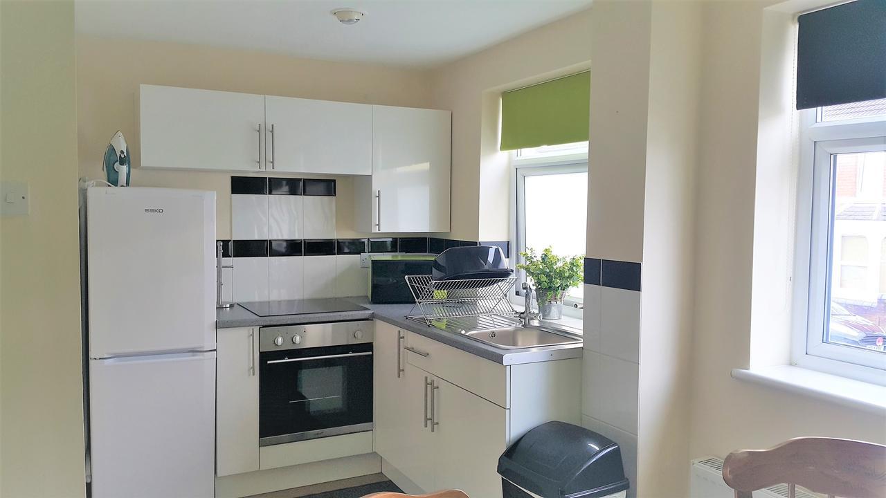 Swindon Old Town Duplex - Entercloud9Sa Apartment Bagian luar foto